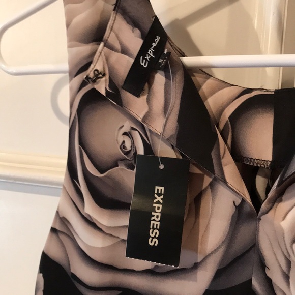 Express Blouse - Picture 3 of 3